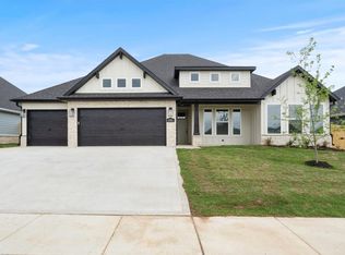 1161 Red Maple St, Centerton, AR 72719