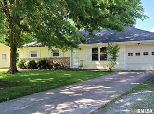 110 Evergreen Dr, Anna, IL 62906