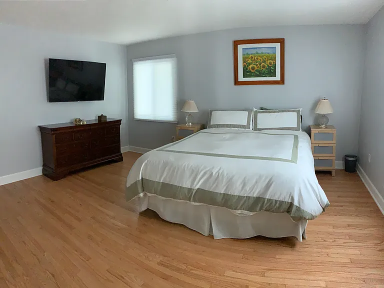 15328 Rayneta Dr — Photo 22