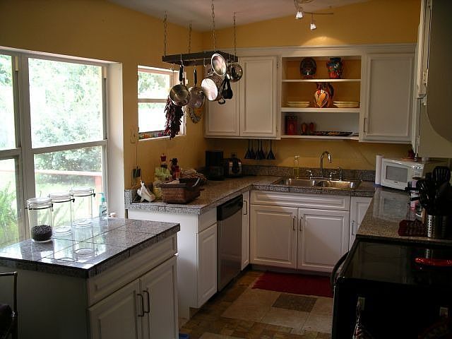 2nd image of 116 Highland Dr