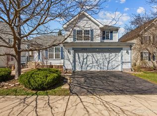 25912 W Brooks Farm Rd, Round Lake, IL 60073