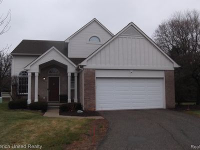 148 Aspen Way, South Lyon, MI, 48178