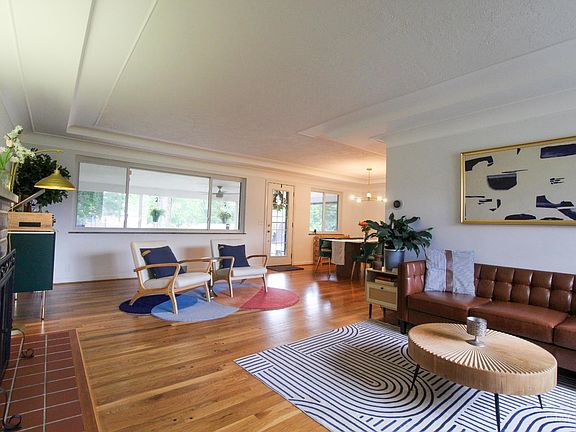 4th image of 3743 Langhorst Ct