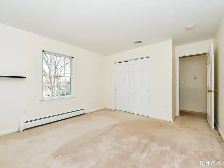 5 Moody Ave — Photo 27