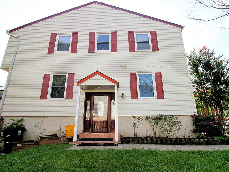 1st image of 364 Harry S Truman Dr