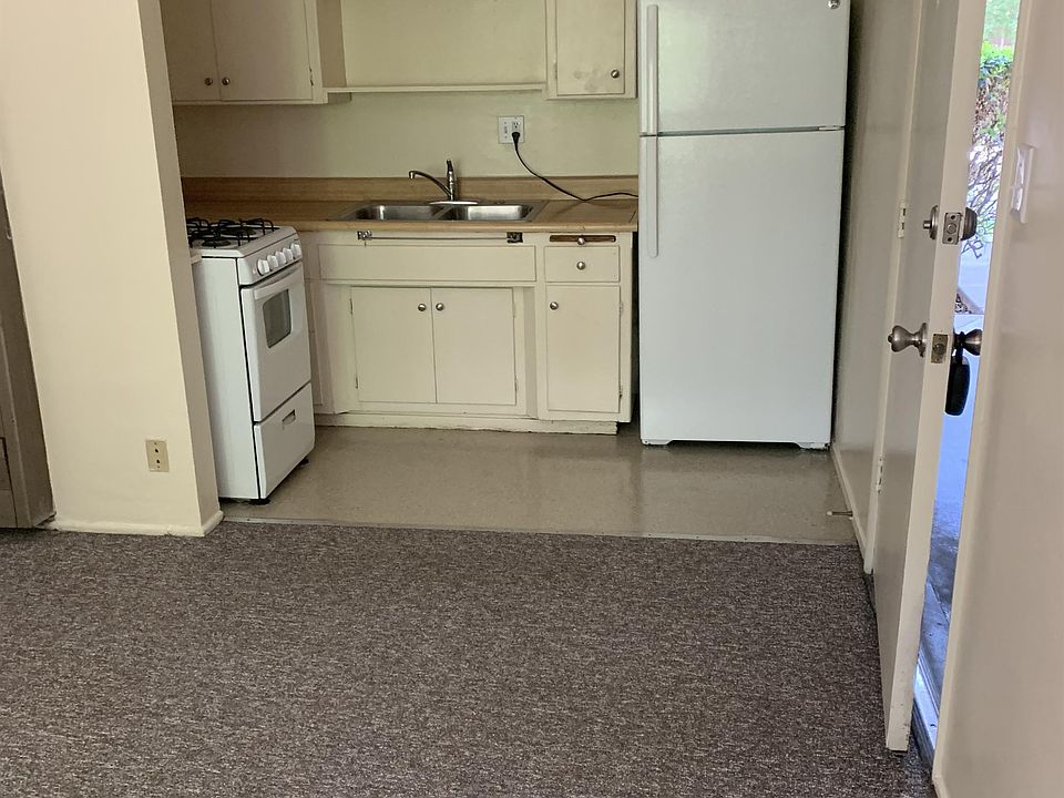 1st image of 690 Brizzolara St #7