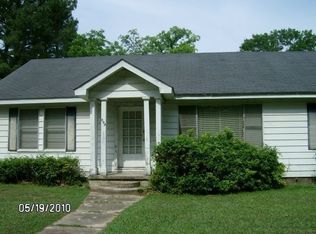 302 S Gabbert St, Monticello, AR 71655