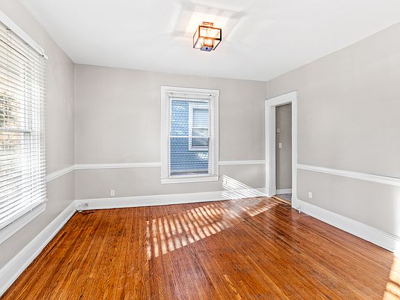 5th image of 219 S Birchwood Ave #3