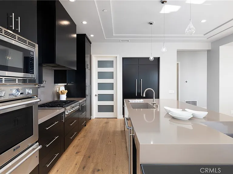 410 Arenoso Ln #301 — Photo 19