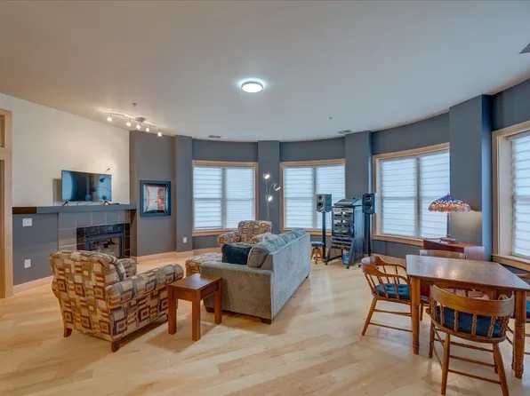 360 W Washington Ave Unit G02, Madison, WI 53703
