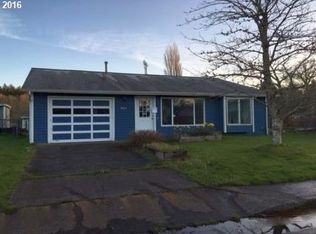 564 SW Harbor Pl, Warrenton, OR