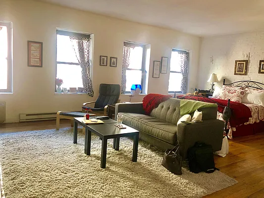 Rented by Compass | media 13