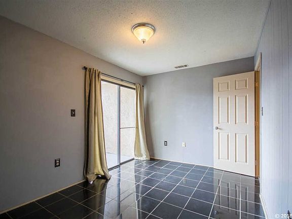 5th image of 2811 SW Archer Rd APT Y228