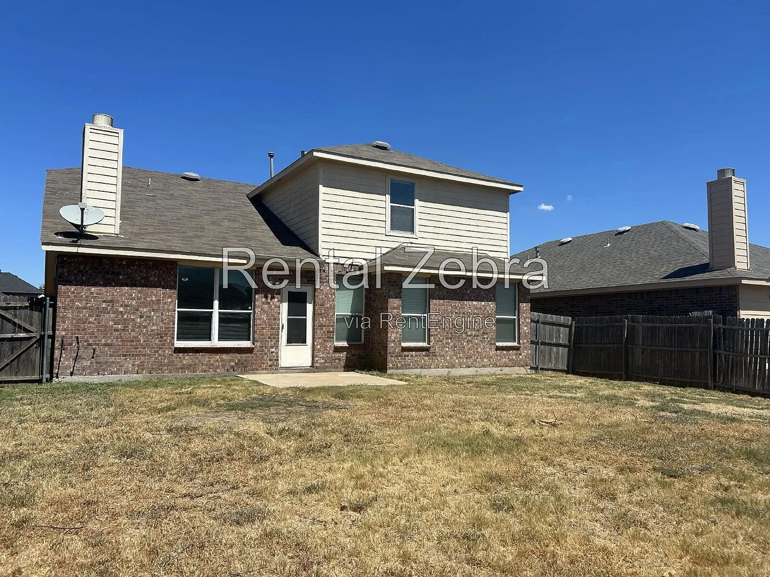 4 bed, 2.5 bath, 2453 sqft, $2,100 — Photo 1