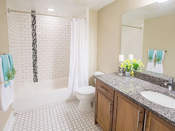 5th image of 2727 W 33rd Ave #3
