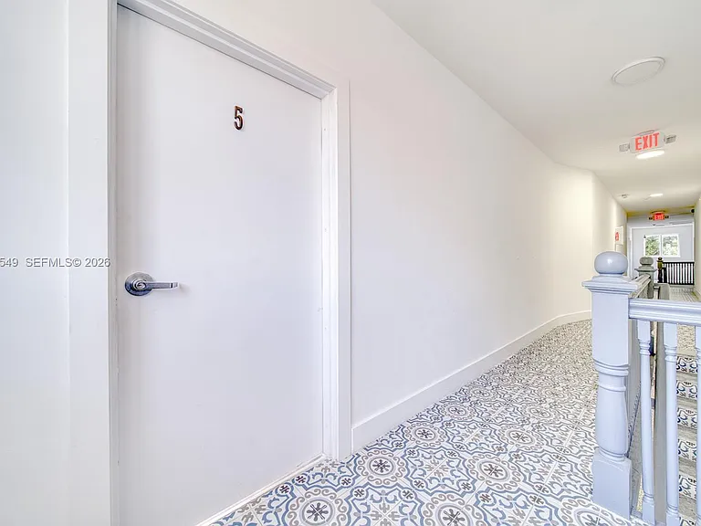 2352 SW 5th St #5 — Photo 16