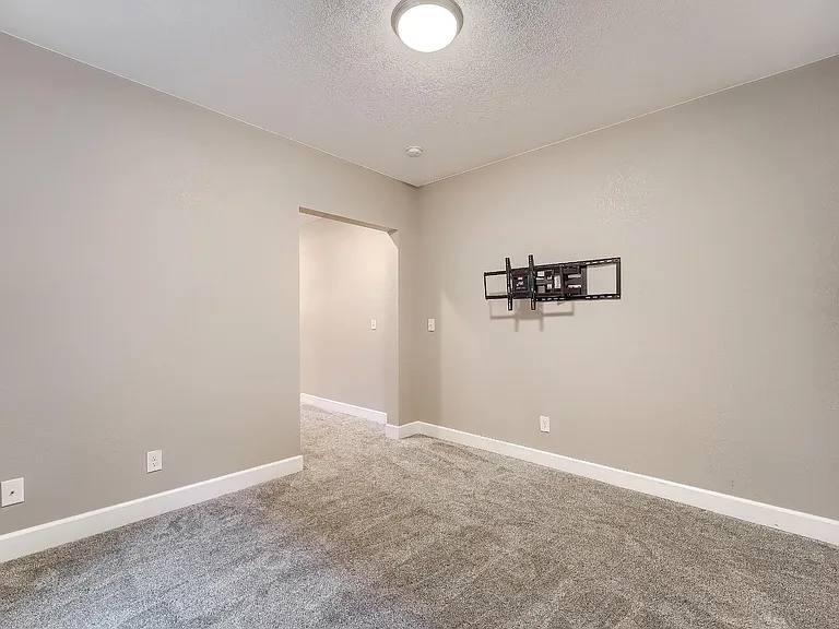 17122 Melody Dr — Photo 62