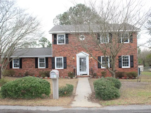 4619 Canterbury Dr, Fayetteville, NC 28304