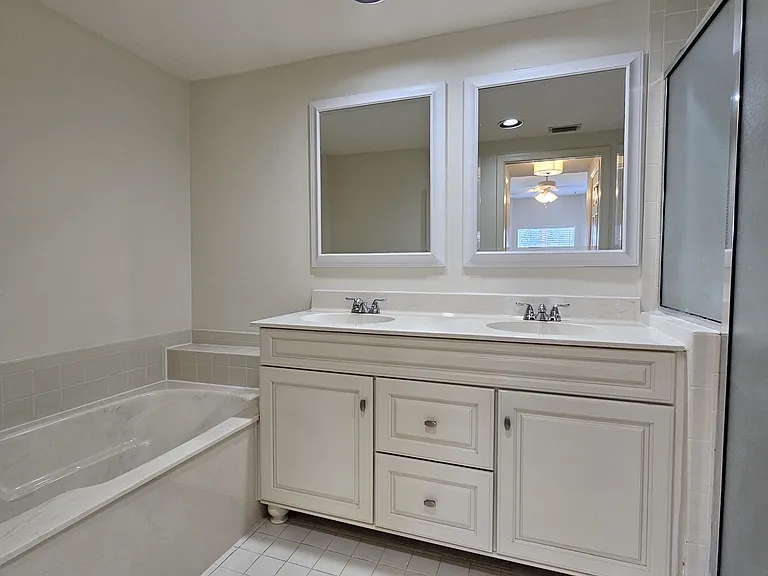 6025 Chardonnay Ln #1-102 — Photo 22
