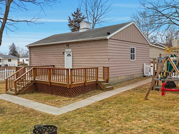 5th image of 923 Institute Blvd