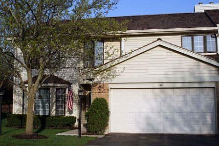 Private Entrance, End Unit