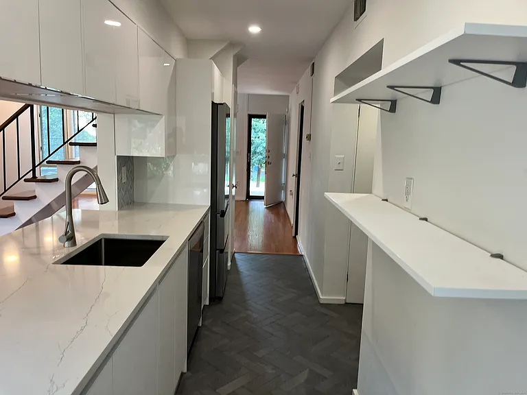 285 Greene St #285 — Photo 11