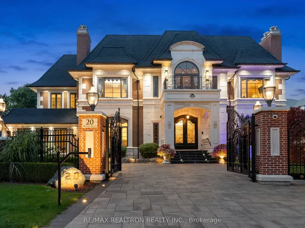 20 Bryson Dr, Richmond Hill, ON L4C 6E3