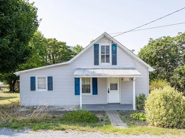 16894 E Summit Ave, Elkton, VA 22827