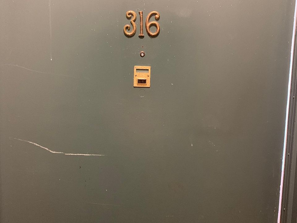 1st image of 7055 Lennox Ave #316