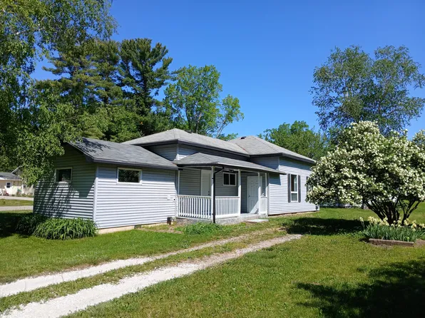409 S Scott St, Scottville, MI 49454