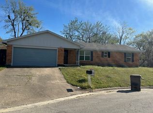 2405 Kent Cir, Greenville, TX 75402
