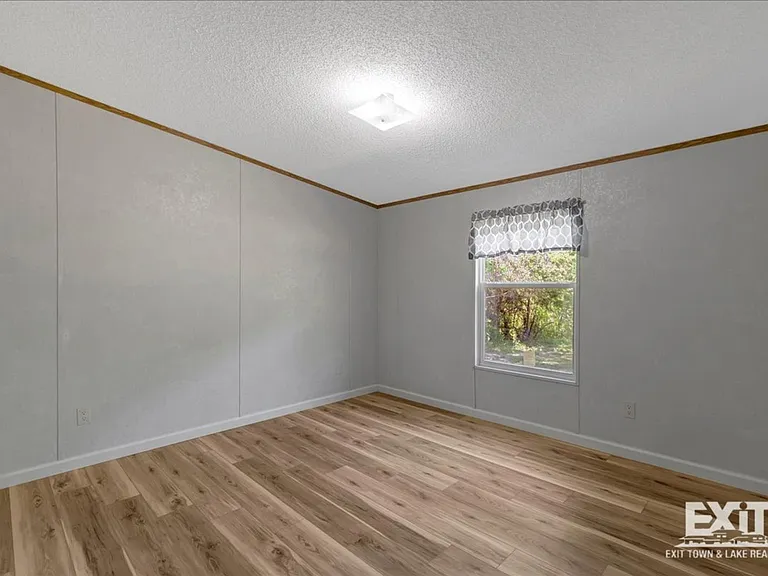 1289 Fleshood Ln — Photo 17