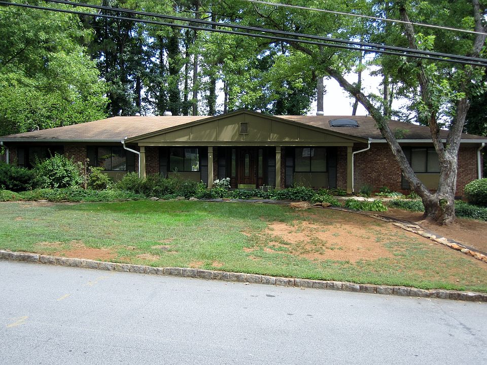 1st image of 2372 Peachwood Cir NE