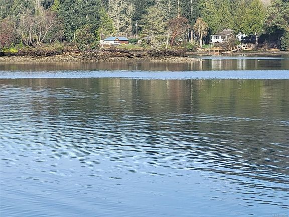 2nd image of 5301 Sooke Rd