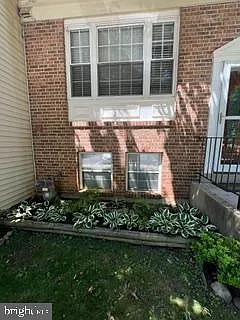 7701 Hiawatha Ln — Photo 3