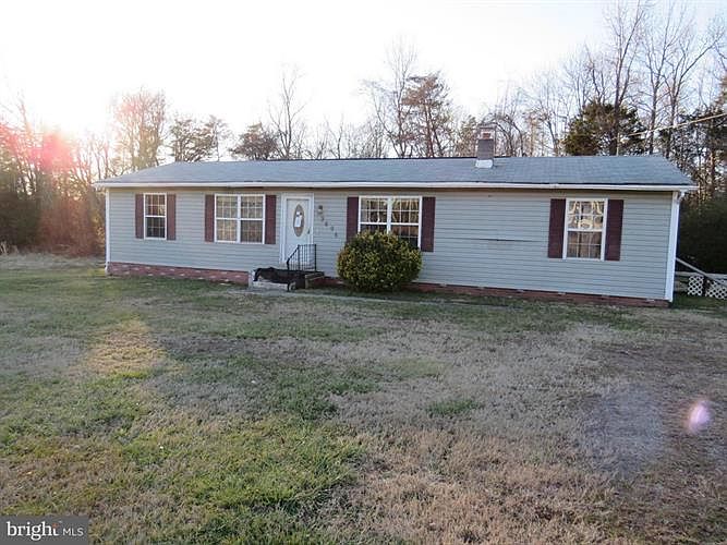 2nd image of 9896 Wildwood Ct