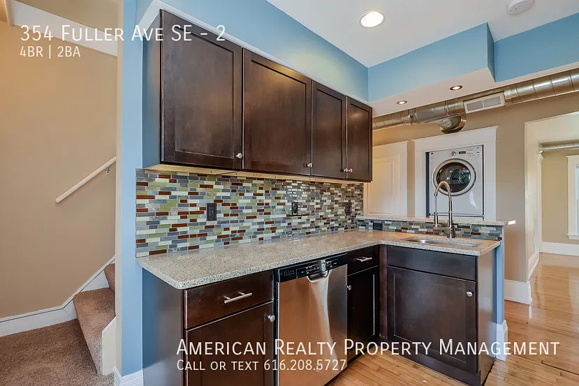 4 bed, 1184 sqft, $2,600 — Photo 4