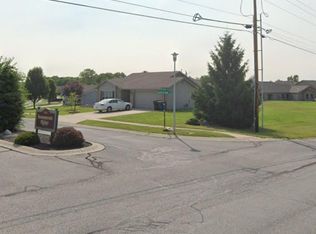 1405 Summerset Ridge Dr, Auburn, IN 46706