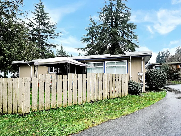 791 Brechin Rd — Photo 8