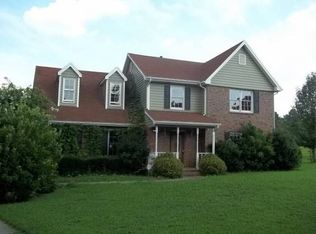 115 Bristol Ct, Fayetteville, GA