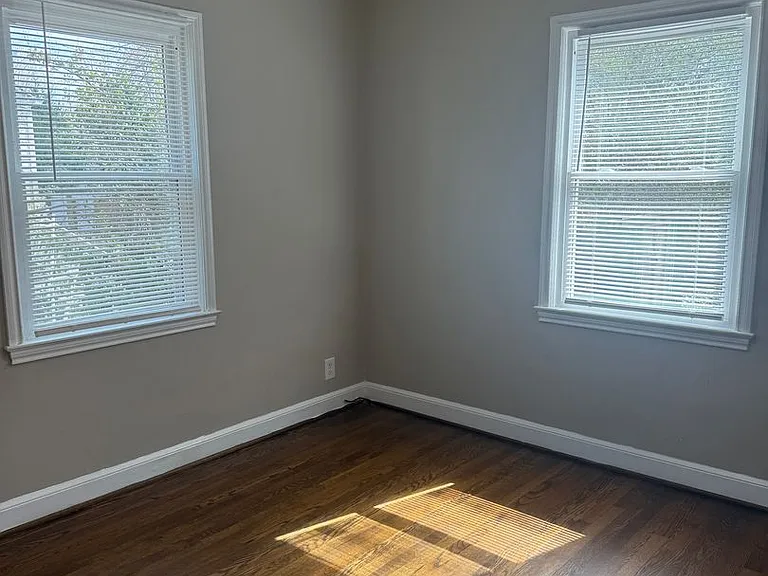 1011 W Wendover Ave — Photo 10