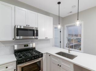 471 Meridian St #4B, Boston, MA 02128