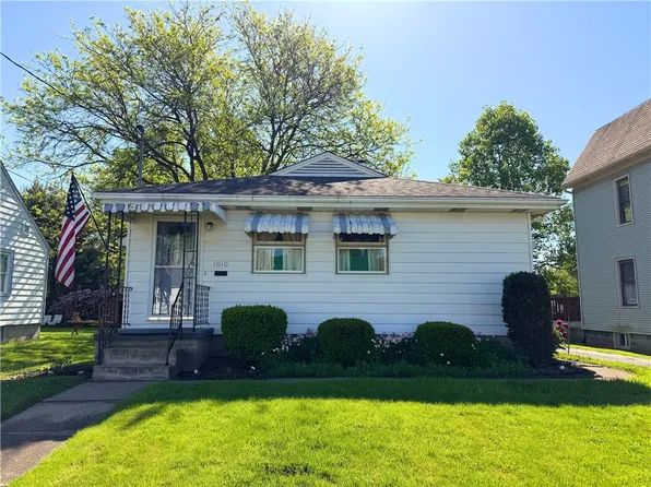 1010 Sunset Ave, Grove City, PA 16127
