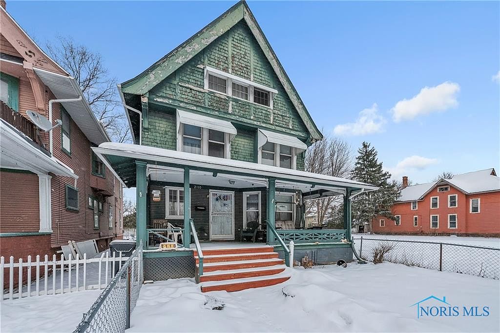 c. 1892 Beautiful House For Sale in Toldeo, Ohio. 70,000. Sold Old