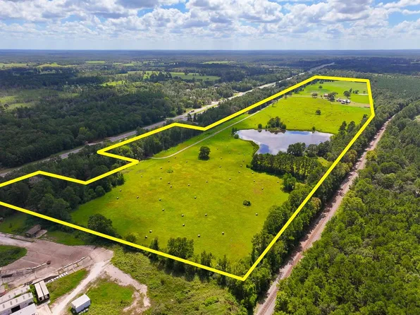 567 Tamie Lowe Rd, Moscow, TX 75960