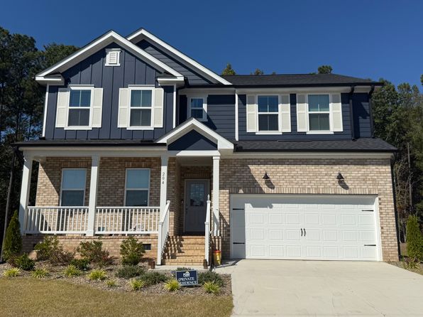 204 Bridle Brook Way, Fuquay Varina, NC 27526 – 5-bedroom rental in Fuquay Varina