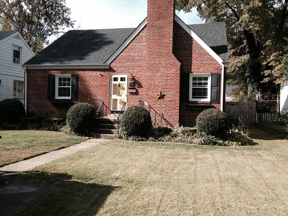 1st image of 916 Pepper Ave