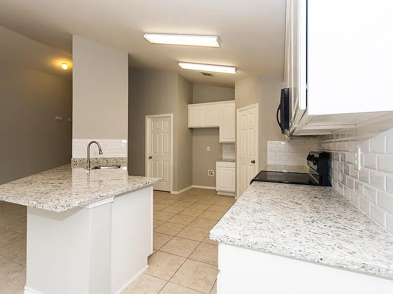 1413 Gordon Dr — Photo 33