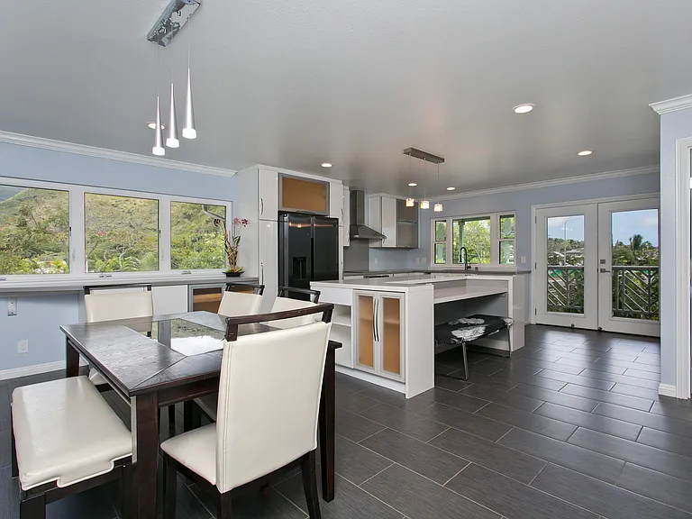 6153 Kalanianaole Hwy #2 — Photo 1