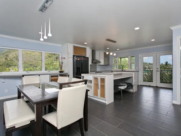 6153 Kalanianaole Hwy #2, Honolulu, HI 96821
